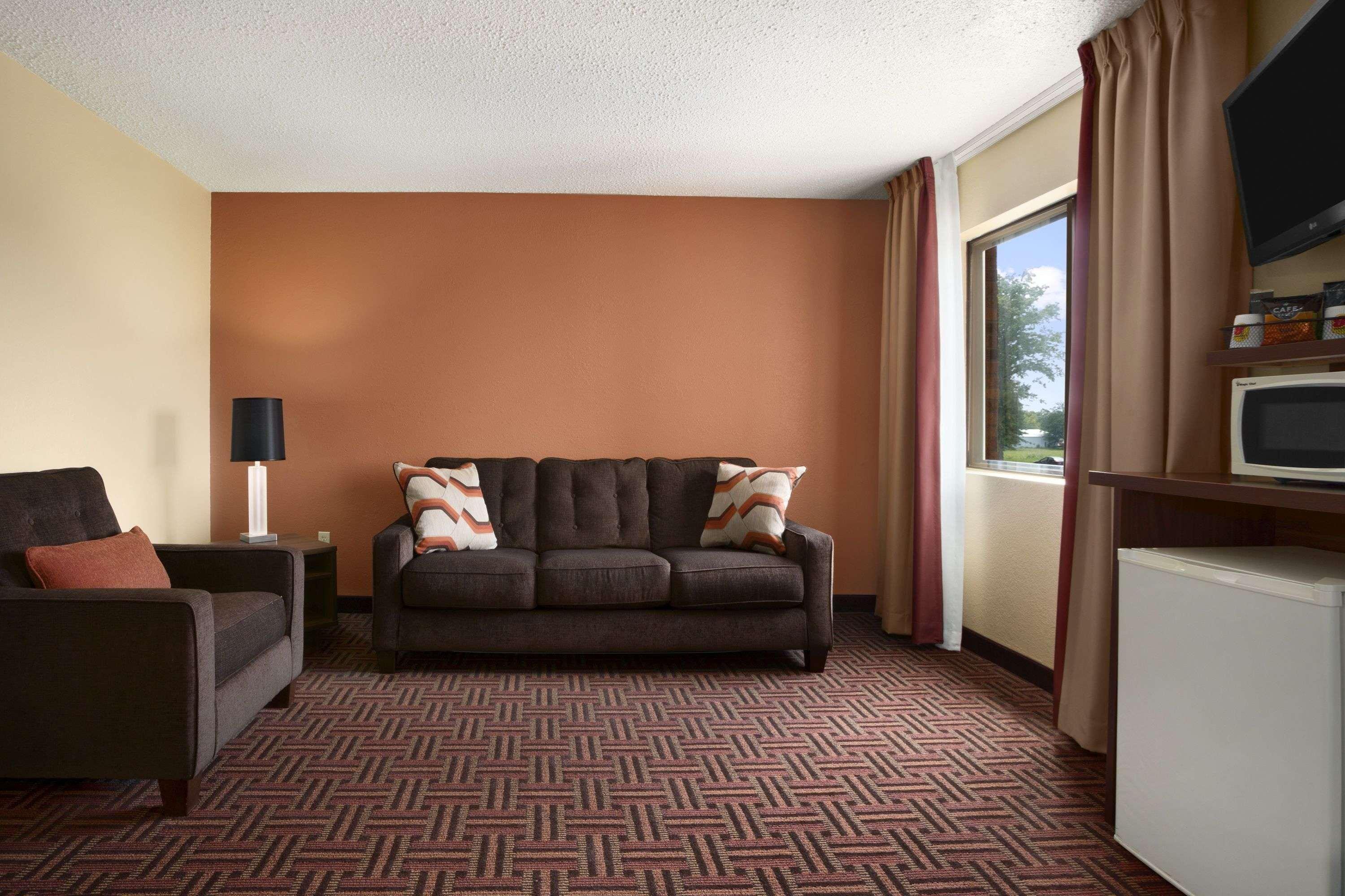 Super 8 By Wyndham Marion Motel Luaran gambar